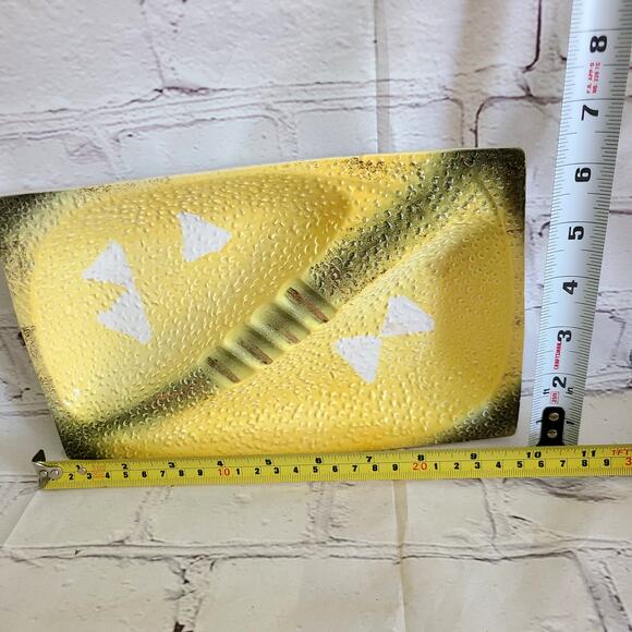 Vintage Mid-Century Atomic Yellow Ashtray-Retro Ceramic MCM Decor-MCM Ashtray - Picture 5 of 5